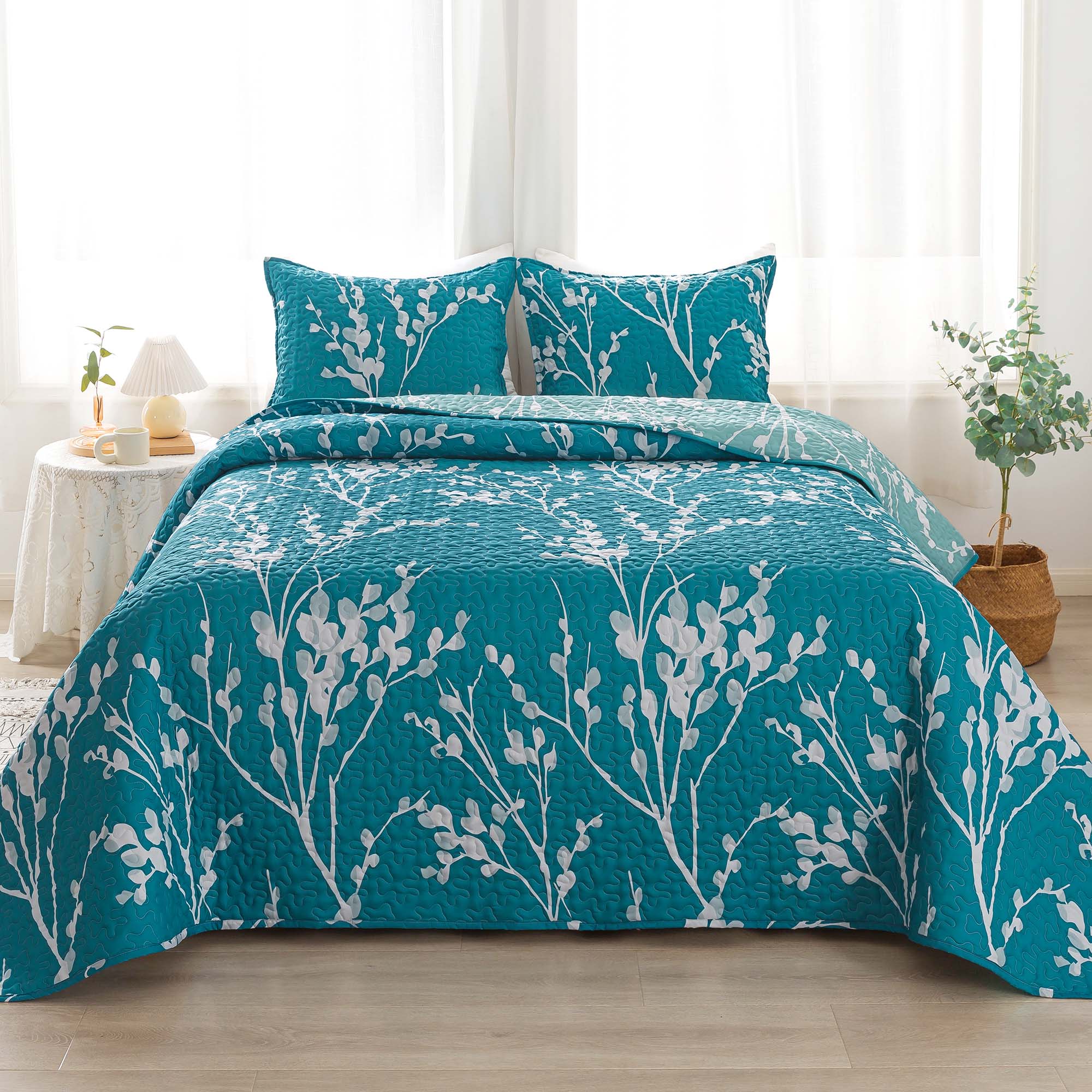 Floral Reversible Flower Quilted Bedspread Coverlet