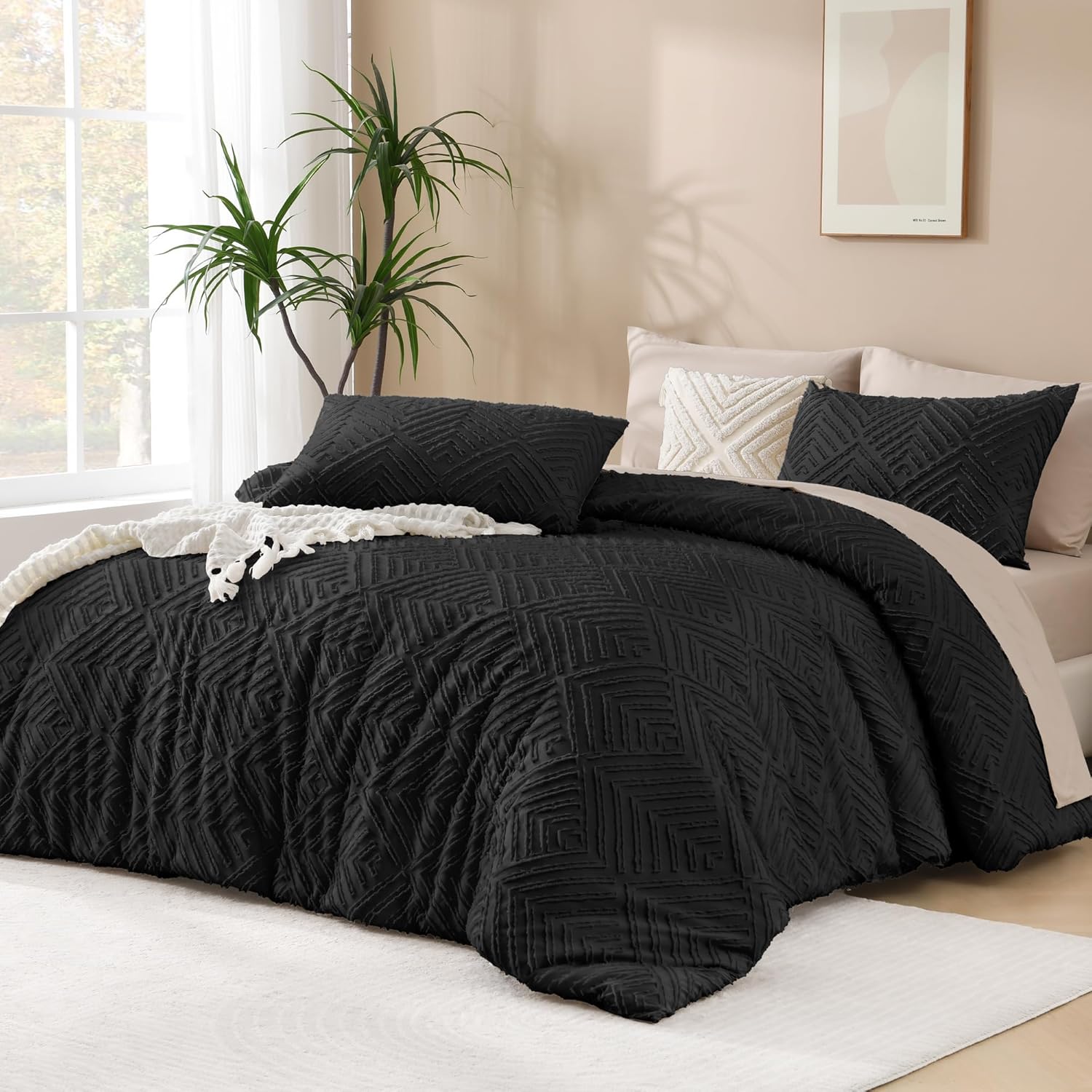 Diamond-Patterned Tufted Comforter Set