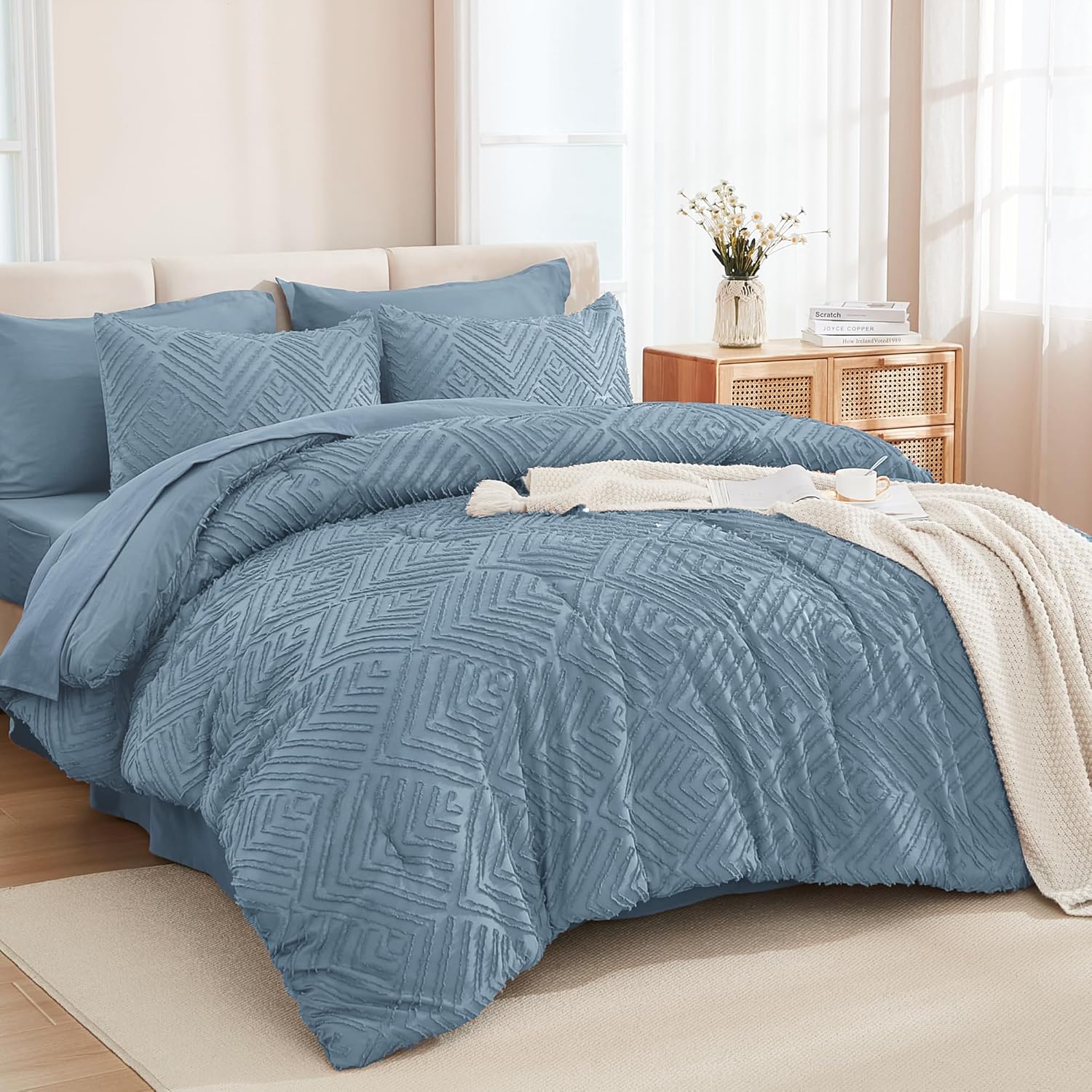Bed in a Bag Diamond-Patterned Tufted Comforter Set