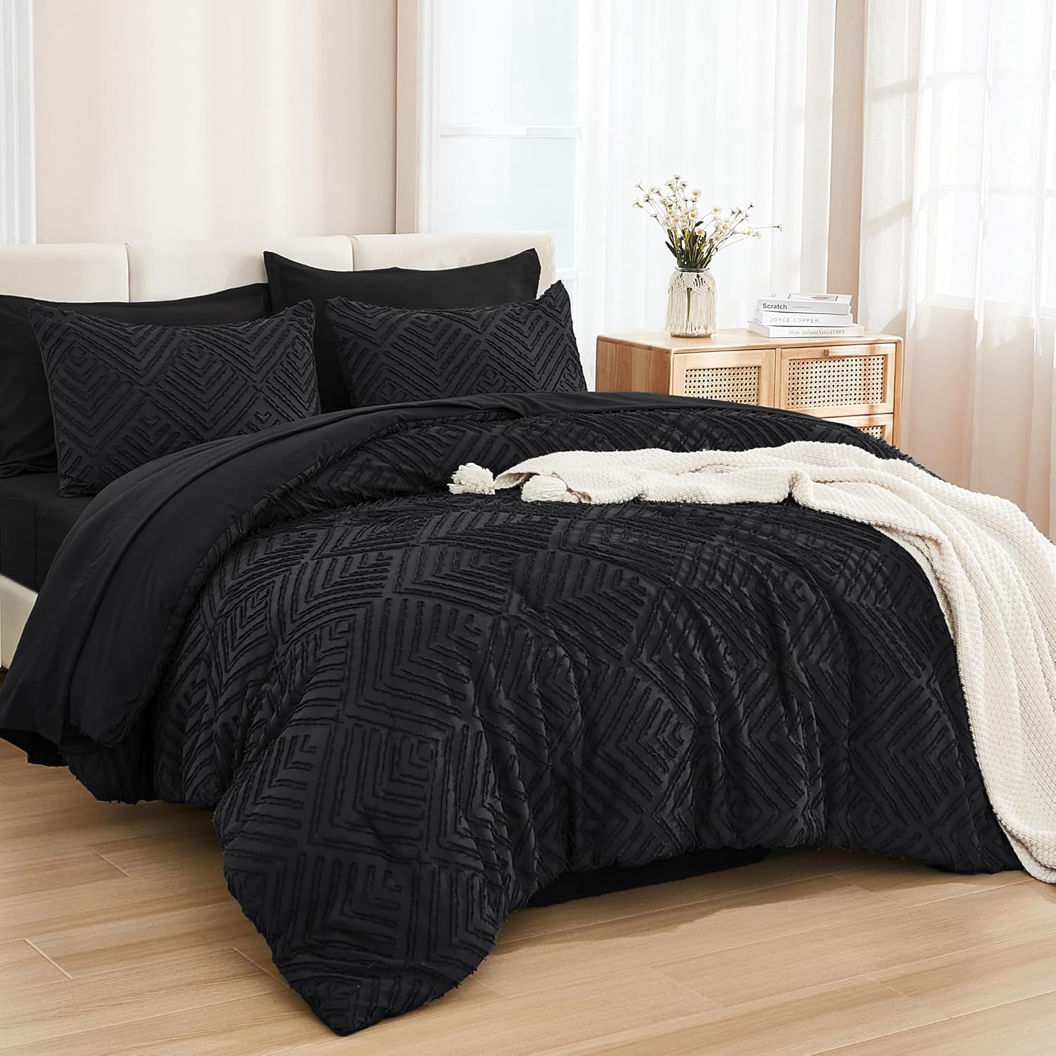 Bed in a Bag Diamond-Patterned Tufted Comforter Set