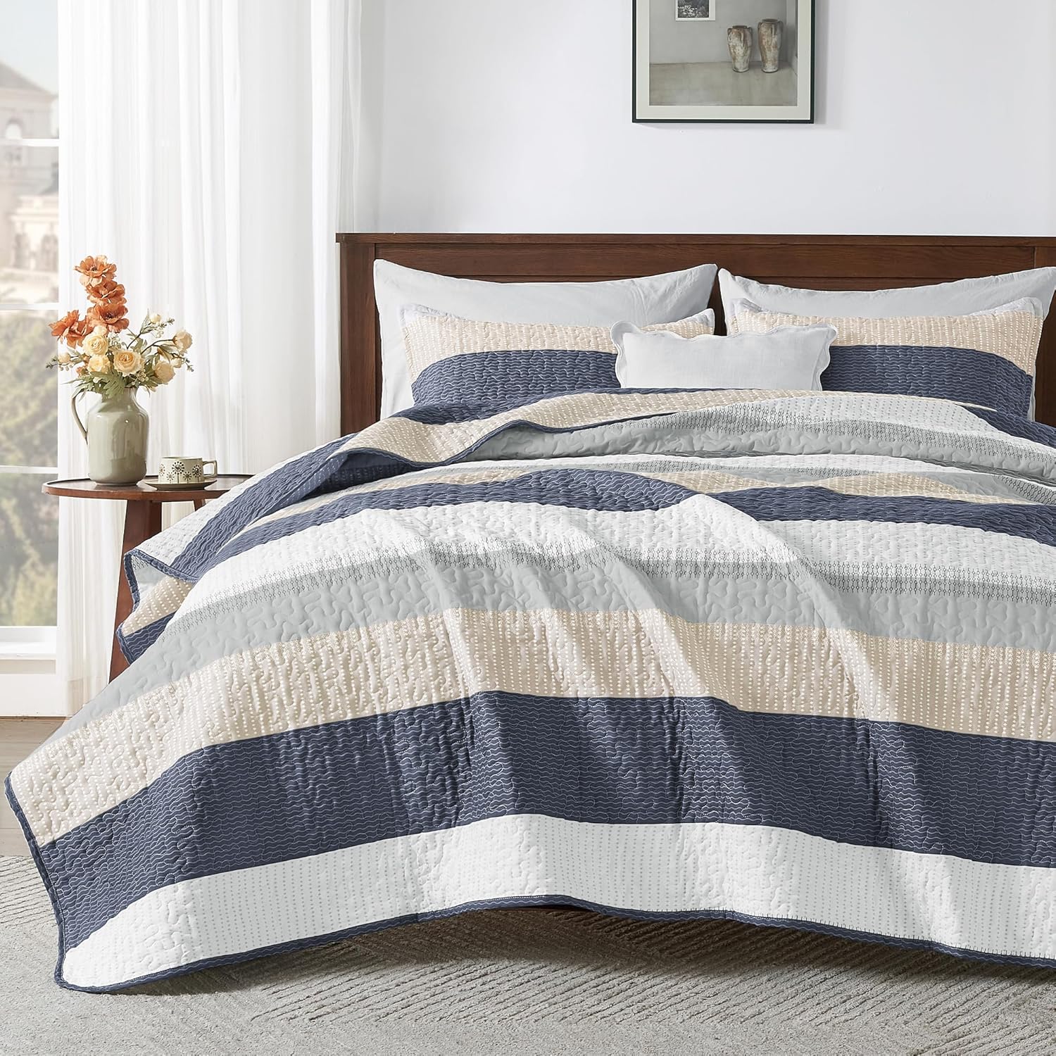 Striped Patchwork Quilt Set