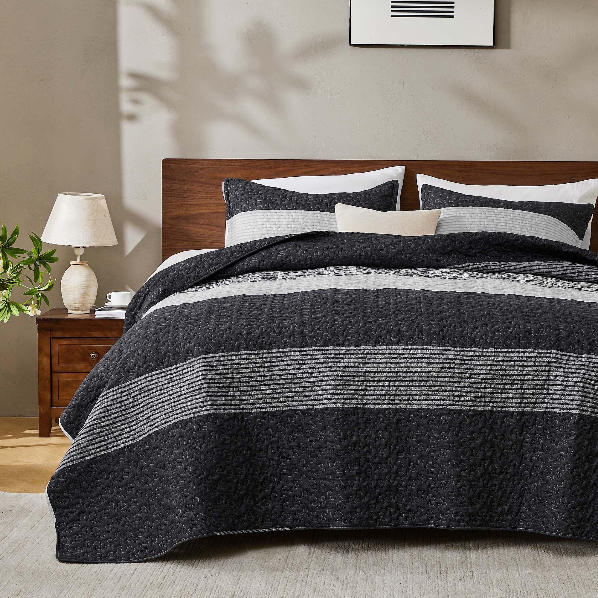 Striped Patchwork Bedspread Coverlet Soft Quilted Bedding Set