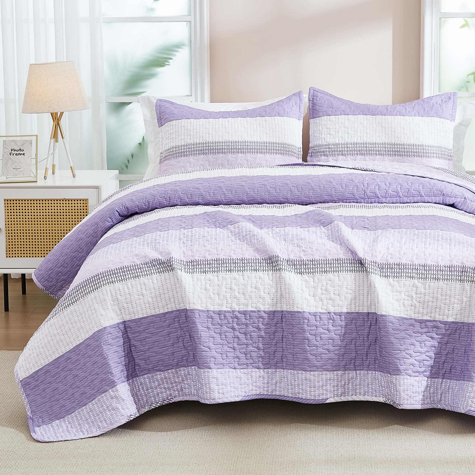 Striped Patchwork Bedspread Coverlet Soft Quilted Bedding Set
